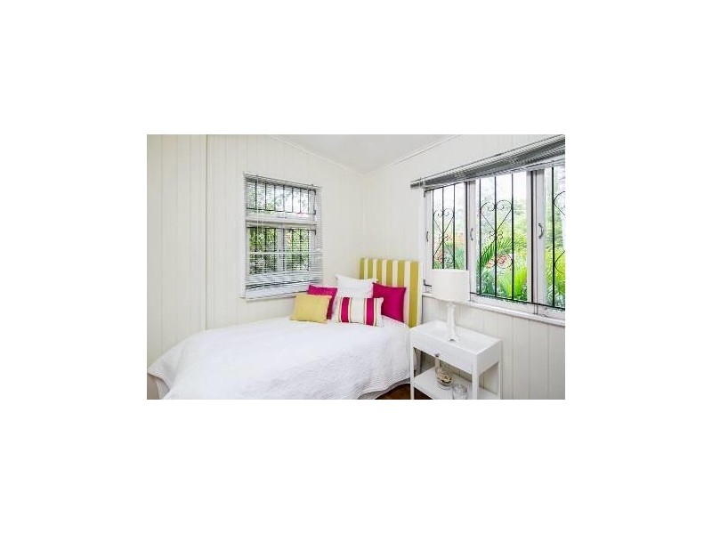 40 Leonard Street, Woolloongabba QLD 4102