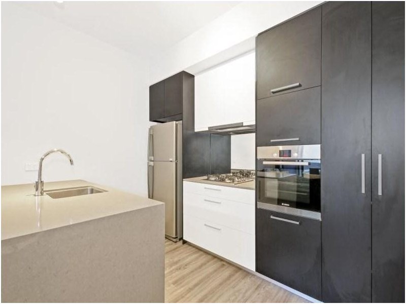 1036/9 Edmondstone Street, South Brisbane QLD 4101