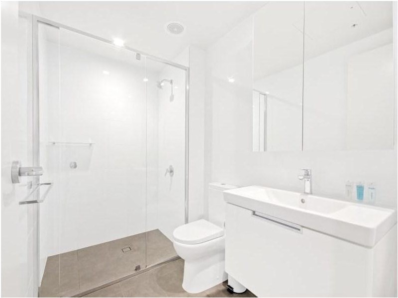 1036/9 Edmondstone Street, South Brisbane QLD 4101