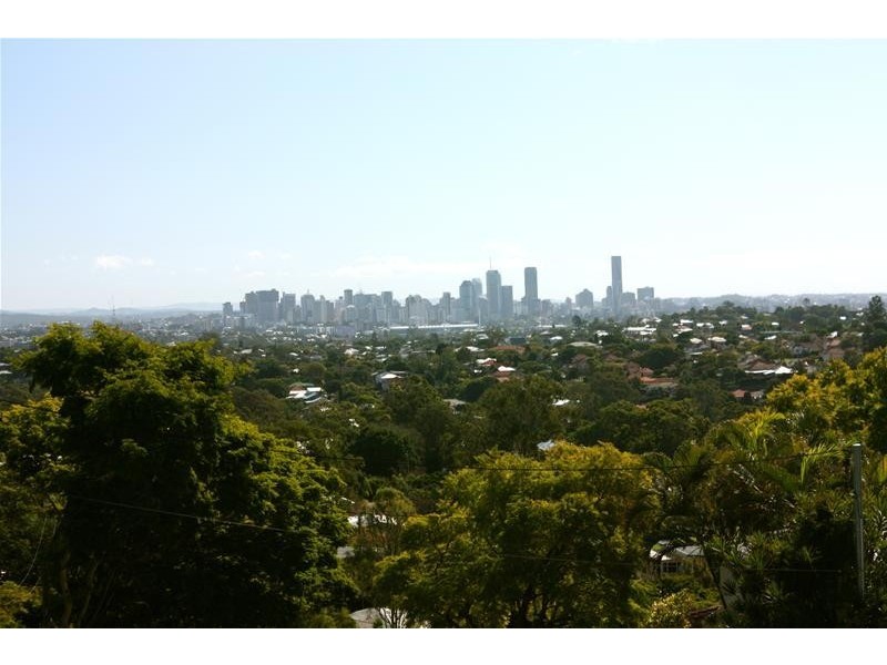 42 Kneale Street, Holland Park West QLD 4121