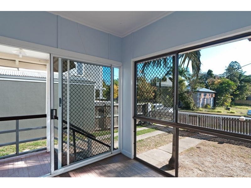 42 Eversley Terrace, Yeronga QLD 4104