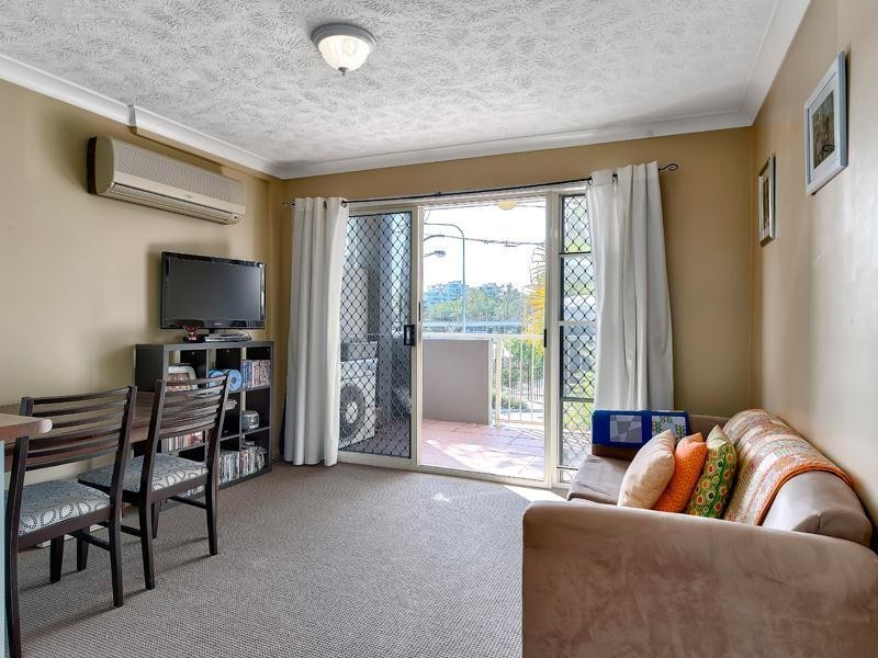 4/5 Wongara Street, Clayfield QLD 4011