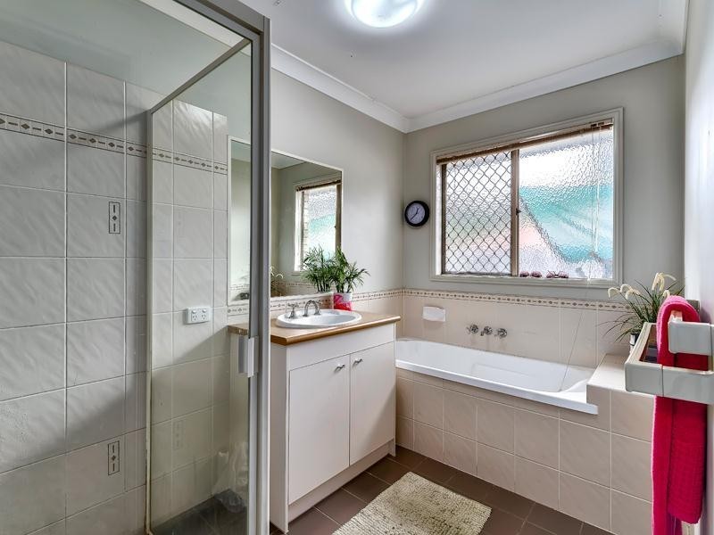 10 Mt Barney Crescent, Algester QLD 4115