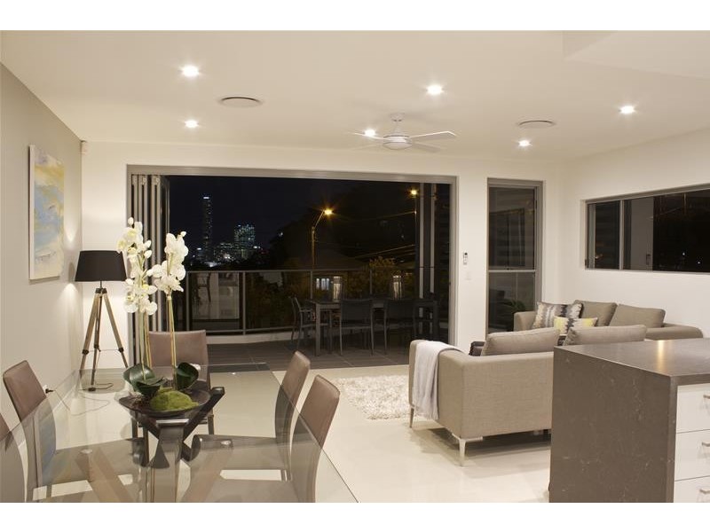 20/141 Dornoch  Terrace, Highgate Hill QLD 4101