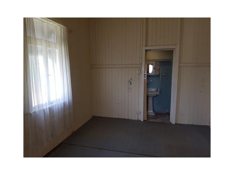 1/26 Lilly Street, Greenslopes QLD 4120