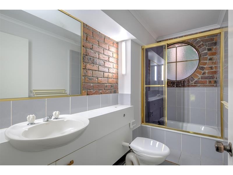 1/22 Paradise Street, Highgate Hill QLD 4101