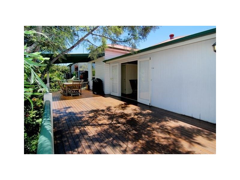 2 Ganges Street, West End QLD 4101