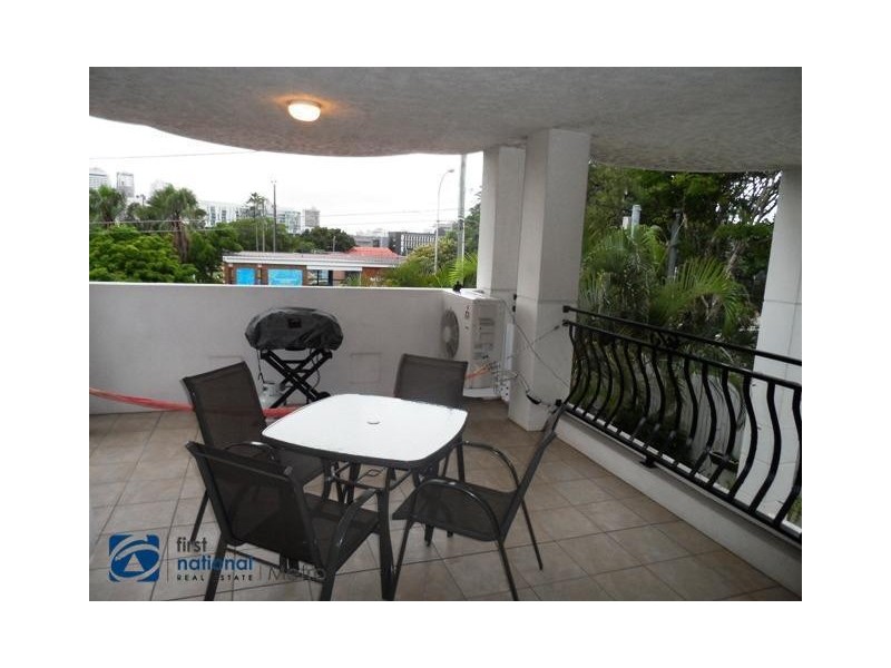 6/39 Edmondstone Street, South Brisbane QLD 4101