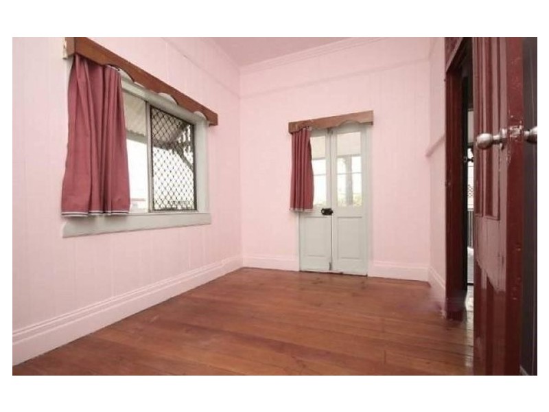 55 Cleveland Street, Greenslopes QLD 4120