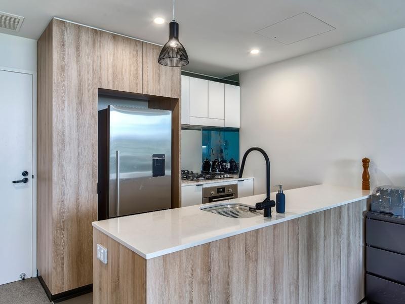 1209/4 Edmondstone Street, South Brisbane QLD 4101