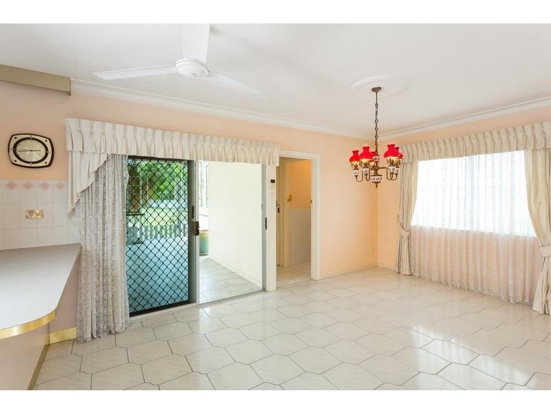 86 Deighton Road, Dutton Park QLD 4102