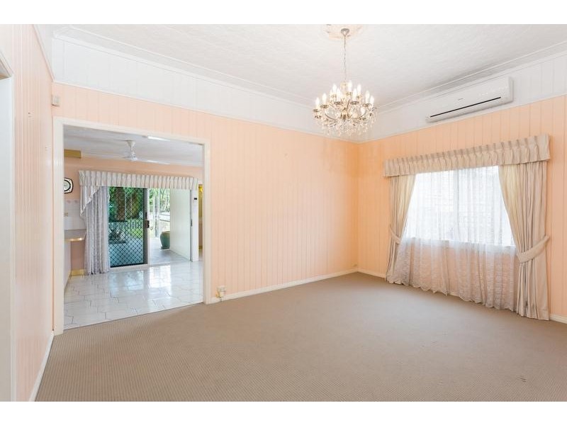 86 Deighton Road, Dutton Park QLD 4102