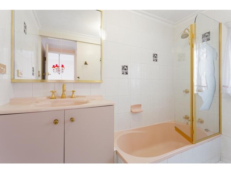 86 Deighton Road, Dutton Park QLD 4102