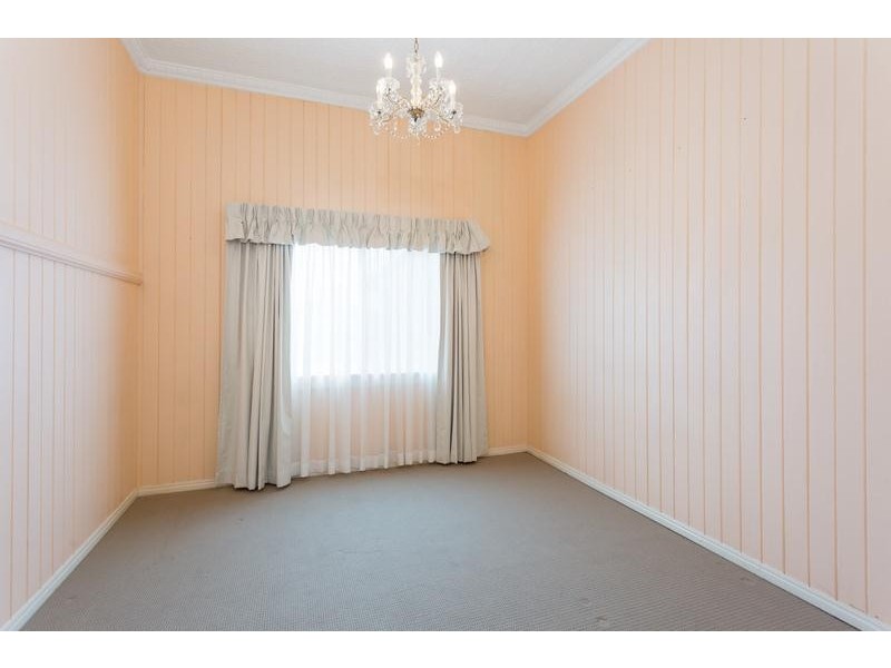 86 Deighton Road, Dutton Park QLD 4102