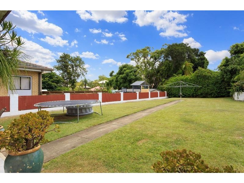 86 Deighton Road, Dutton Park QLD 4102