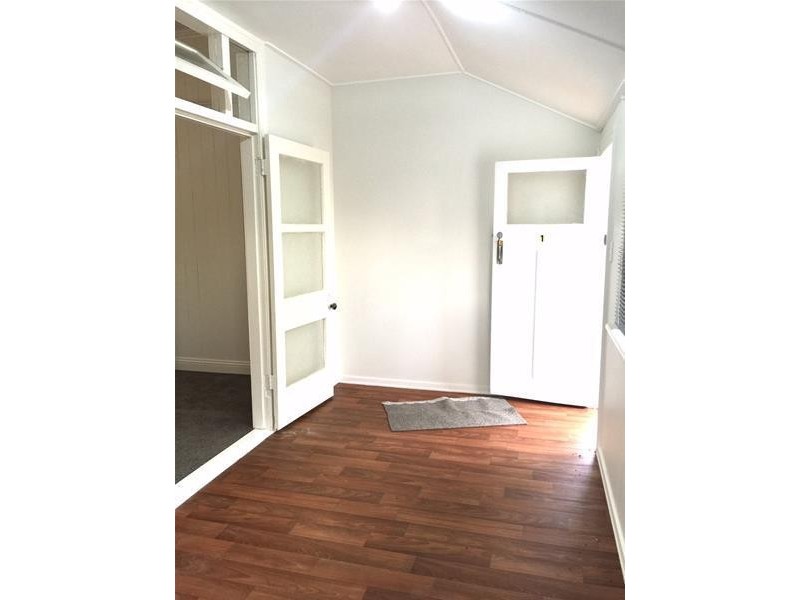 1/15 Ross  Street, Woolloongabba QLD 4102