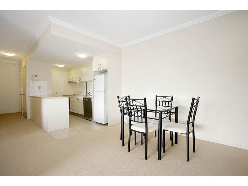 9N/1884 Logan Road, Upper Mount Gravatt QLD 4122