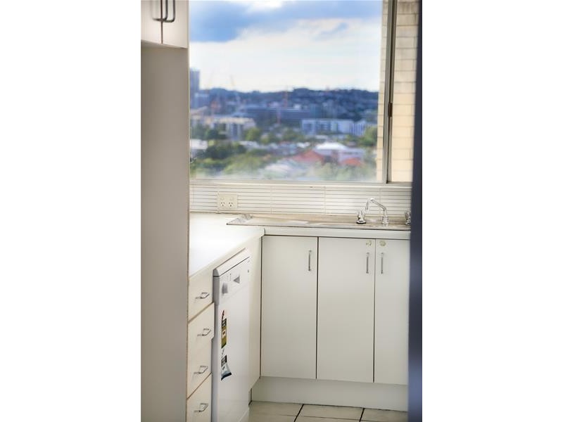 31/8 Doris Street, West End QLD 4101