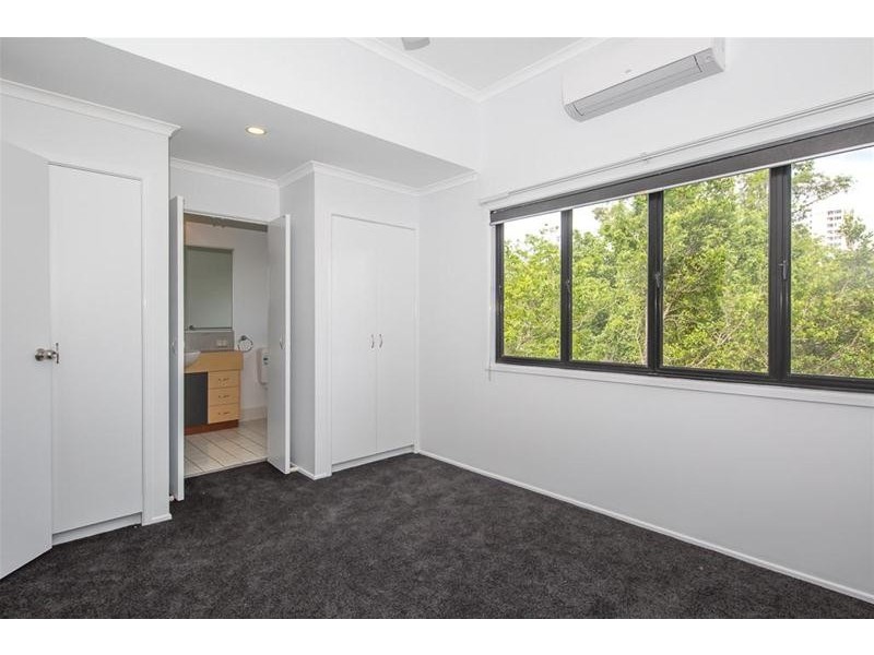 22 Hoogley Street, West End QLD 4101