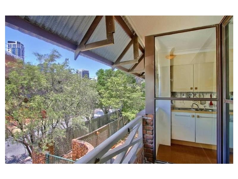 26/37 Phillips Street, Spring Hill QLD 4000