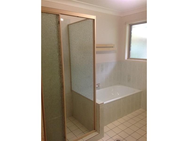 42 Lawn Terrace, Capalaba QLD 4157