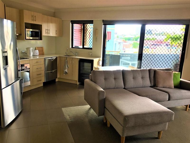 2/60 Vulture Street, West End QLD 4101