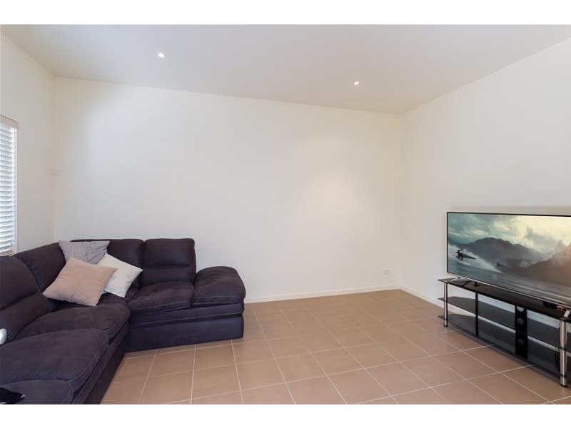 28 Kent Street, Coorparoo QLD 4151