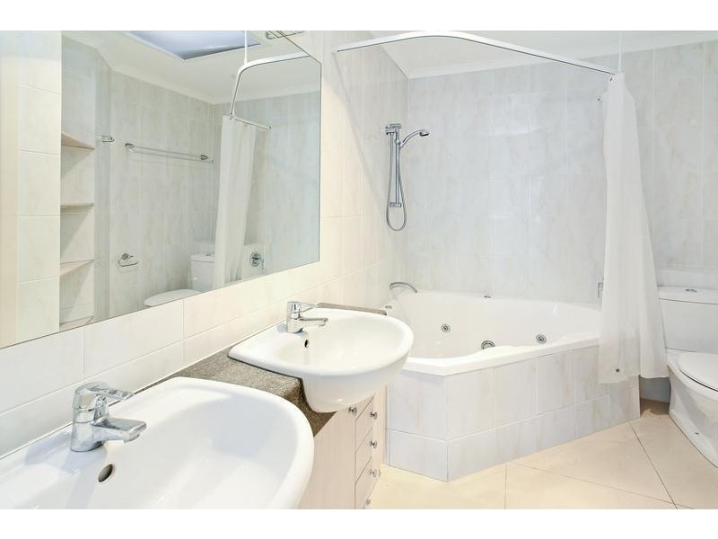 1/39 Edmondstone Street, South Brisbane QLD 4101