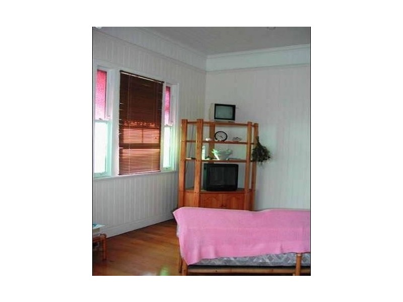 5 Reis Street, Woolloongabba QLD 4102