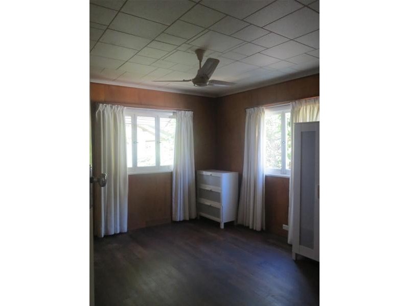 13 Chadwick Street, Tarragindi QLD 4121