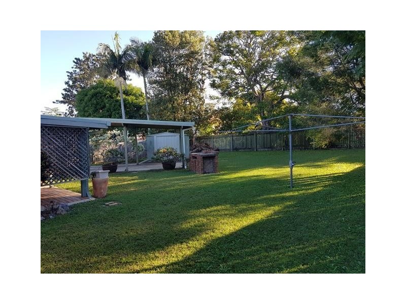 91 Peverell Street, Hillcrest QLD 4118