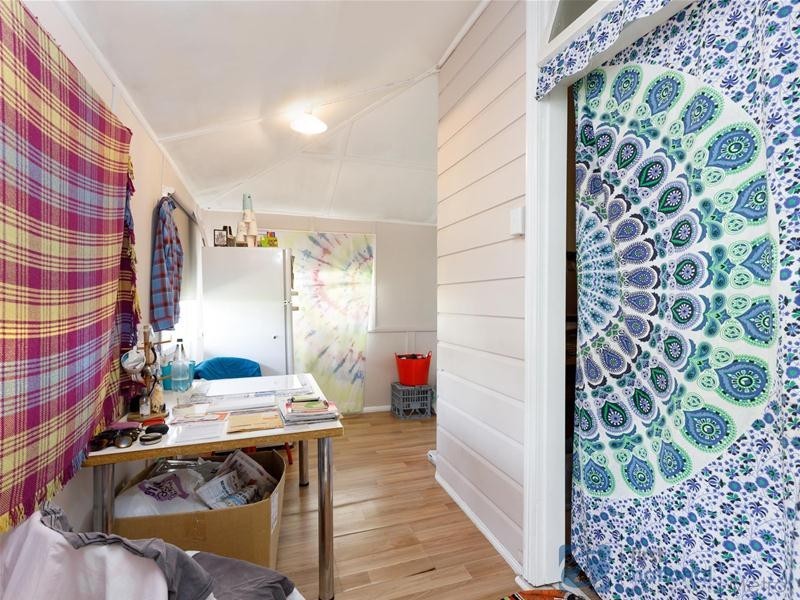 54 Broadway Street, Woolloongabba QLD 4102