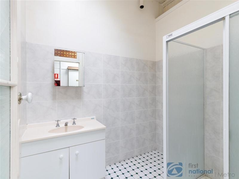 54 Broadway Street, Woolloongabba QLD 4102