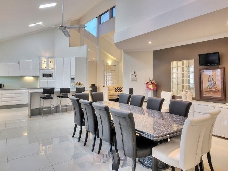 11 Capstan Place, Macgregor QLD 4109