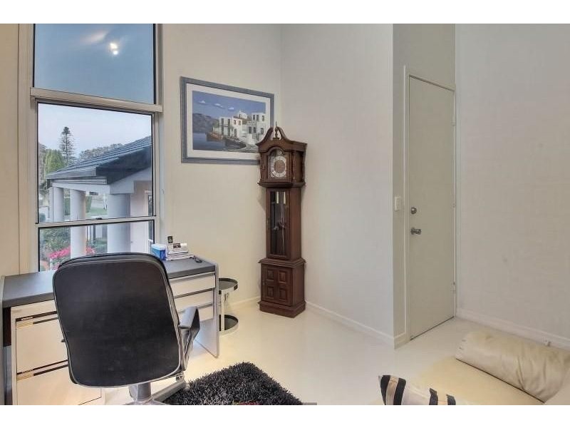 11 Capstan Place, Macgregor QLD 4109