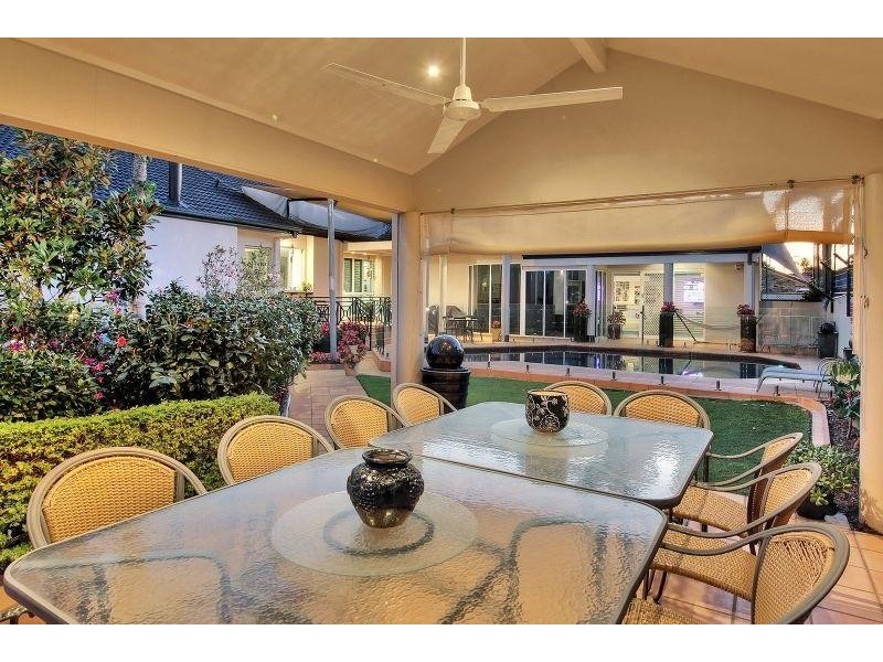 11 Capstan Place, Macgregor QLD 4109