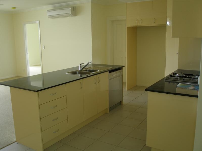 10/6 Edmondstone Street, South Brisbane QLD 4101