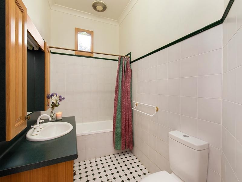 15 Ponsonby Street, Annerley QLD 4103