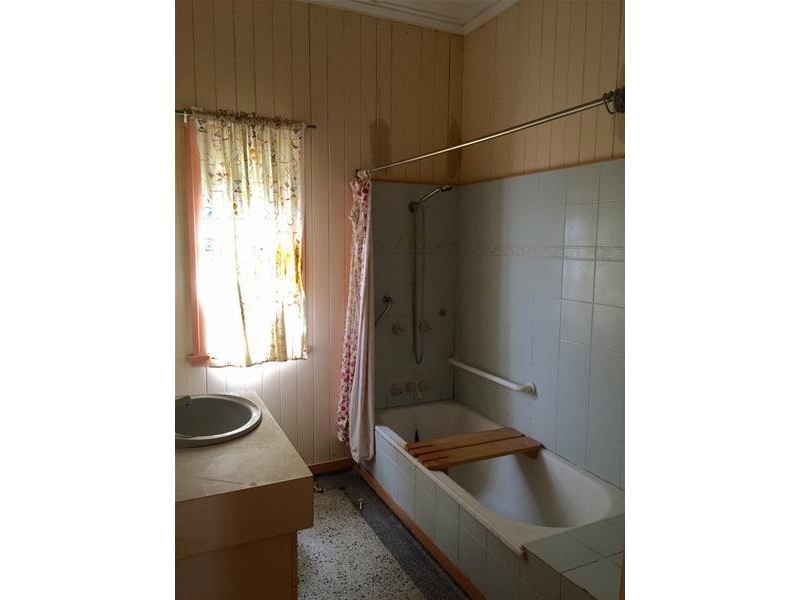 31 Carl Street, Woolloongabba QLD 4102