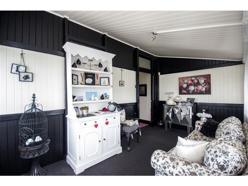 21 Mayneview Street, Milton QLD 4064