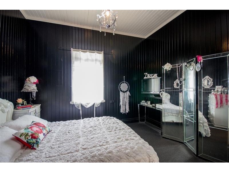 21 Mayneview Street, Milton QLD 4064