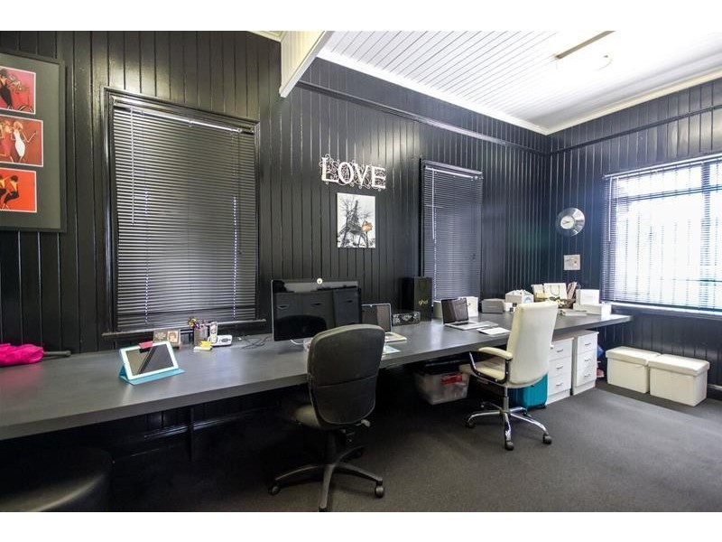 21 Mayneview Street, Milton QLD 4064