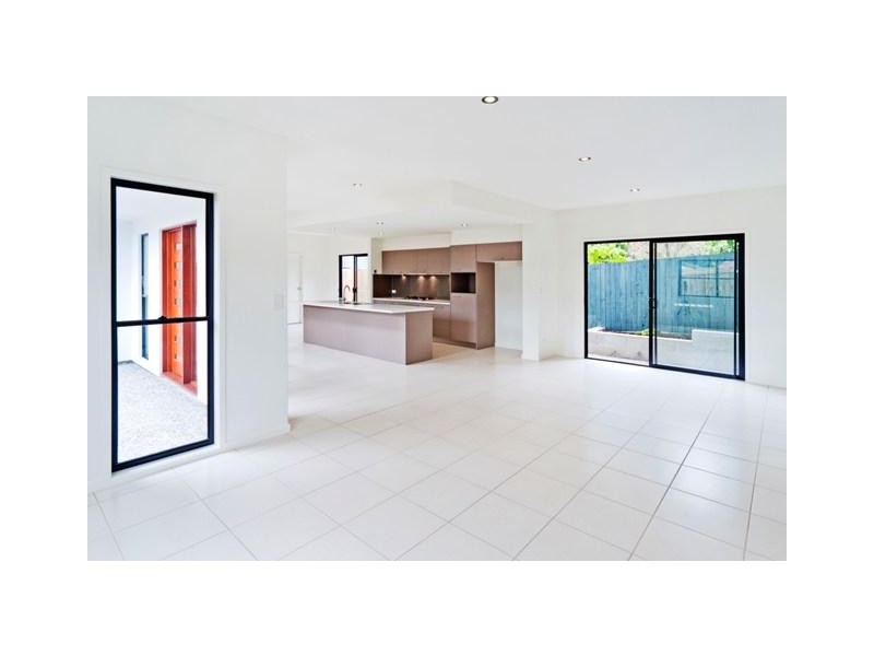 45 Park Road West Road, Dutton Park QLD 4102