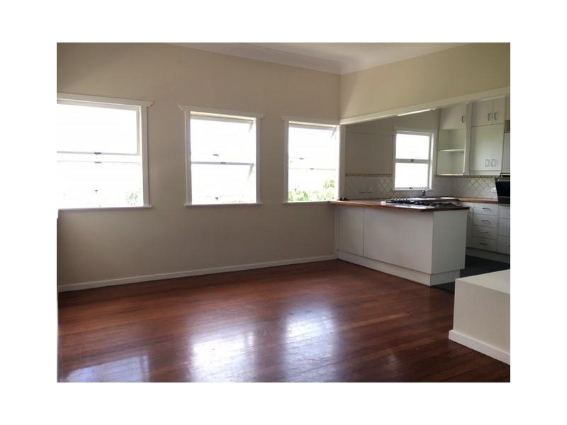 32 Derby Street, Highgate Hill QLD 4101