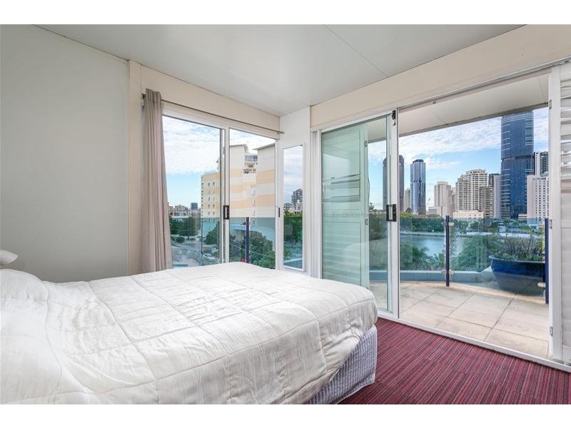 4/301 Main Street, Kangaroo Point QLD 4169