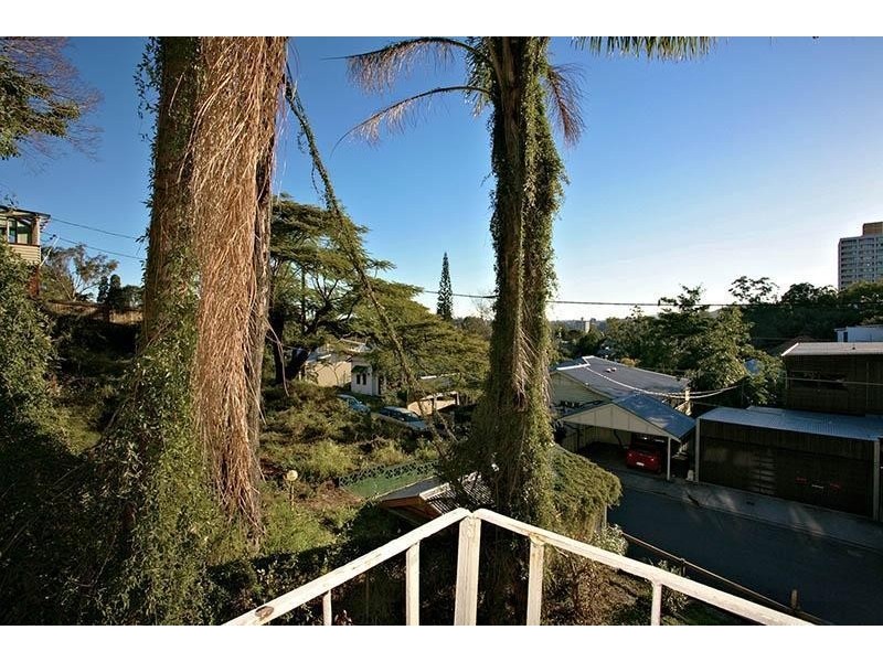 10 St James Street, Highgate Hill QLD 4101