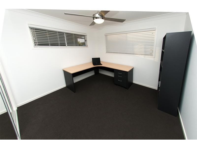 8/61 Prout Street, Camp Hill QLD 4152