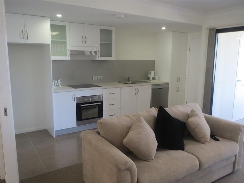 21 Fenton Street, Fairfield QLD 4103