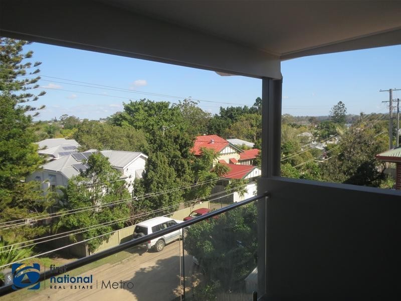 21 Fenton Street, Fairfield QLD 4103