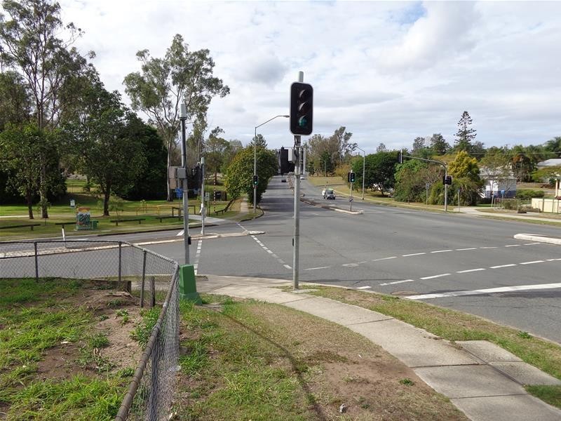 4 Hyde Road, Yeronga QLD 4104